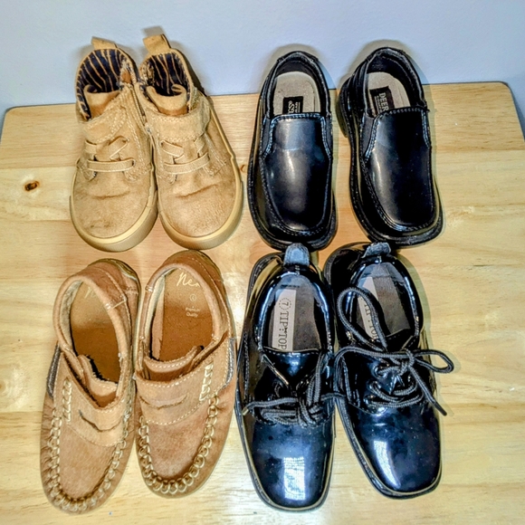 Lot of Boy Shoes - Picture 1 of 10